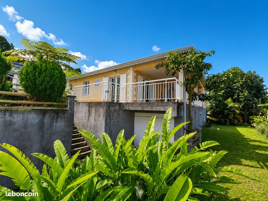 Maison 7 pièces 168 m² · à Saint-Leu · 168 m² · 336 450 €