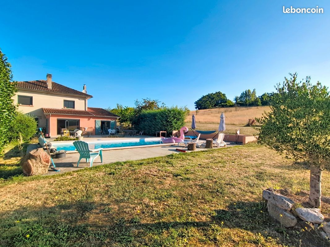 Maison 8 pièces 168 m² · à Labarthe · 168 m² · 275 000 €