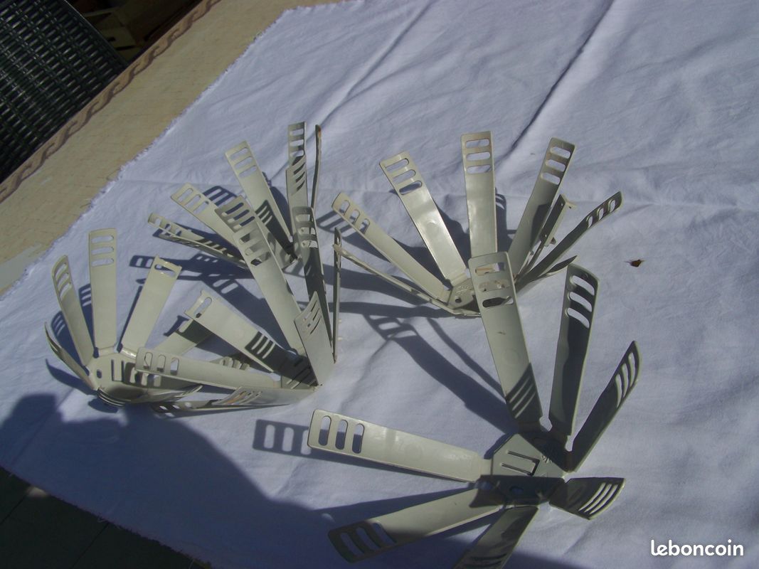 Lot de 11 écarteurs d'isolant en rouleau pour spots incastrables avec notice (image 9)