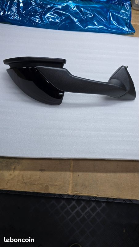 Rétroviseur de droite Hayabusa Gen3 (image 1)