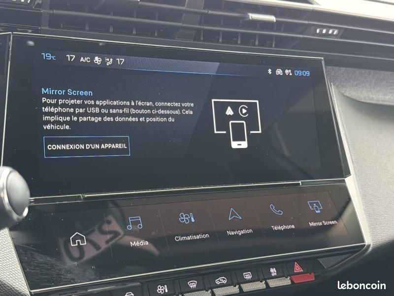 Peugeot 308 1.2 Hybrid 145ch Allure e-DCS6 (image 22)