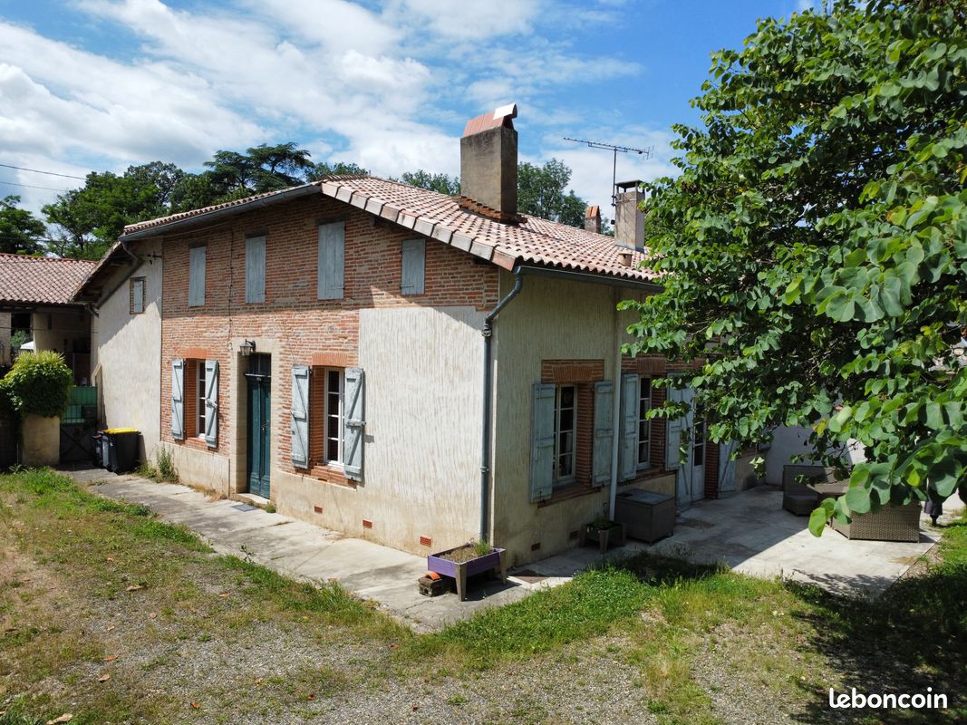 Maison 7 pièces 160 m² · à Finhan · 160 m² · 220 000 €