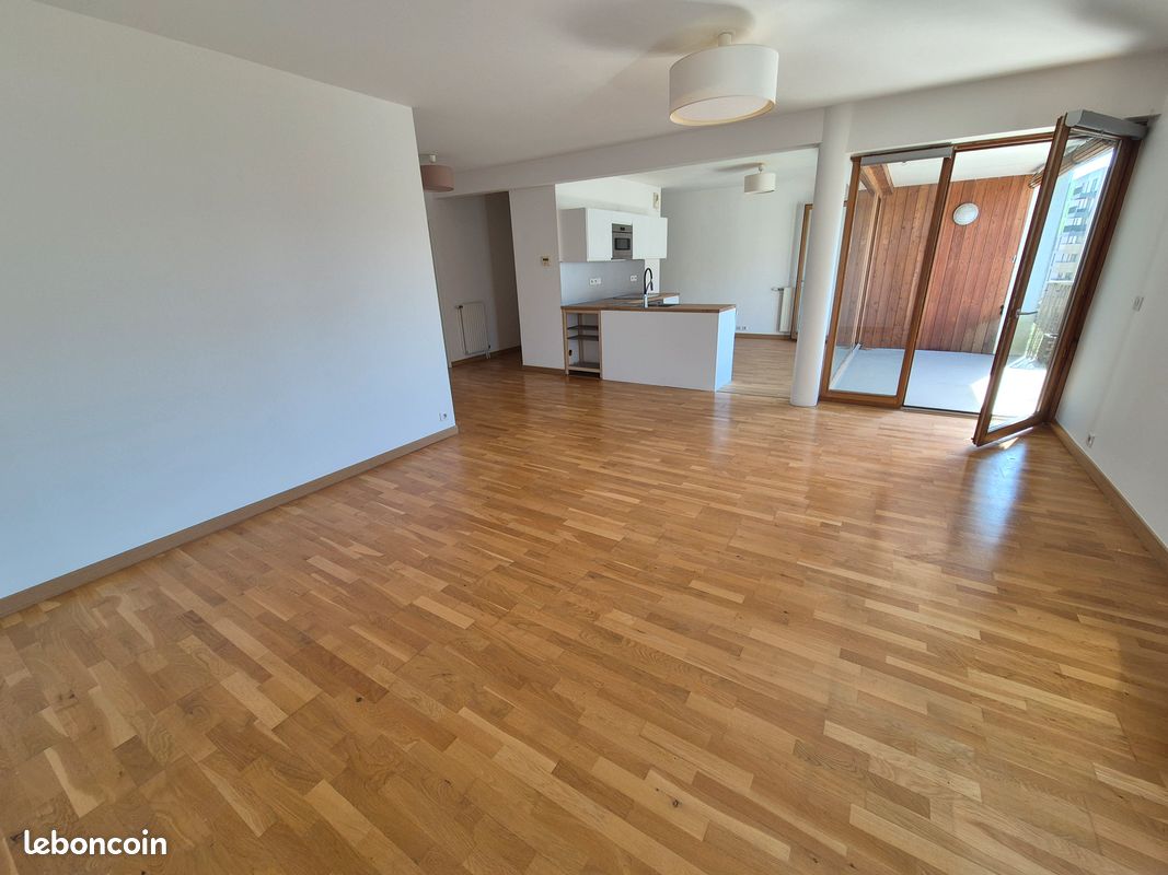 Appartement 3 pièces 80 m² · à Tours · 80 m² · 1 000 €/mois