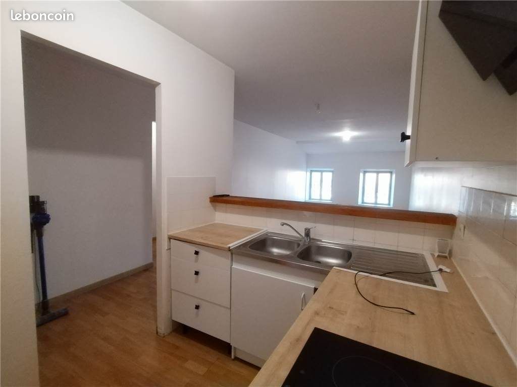 Appartement 3 pièces 69 m² · à Valréas · 69 m² · 530 €