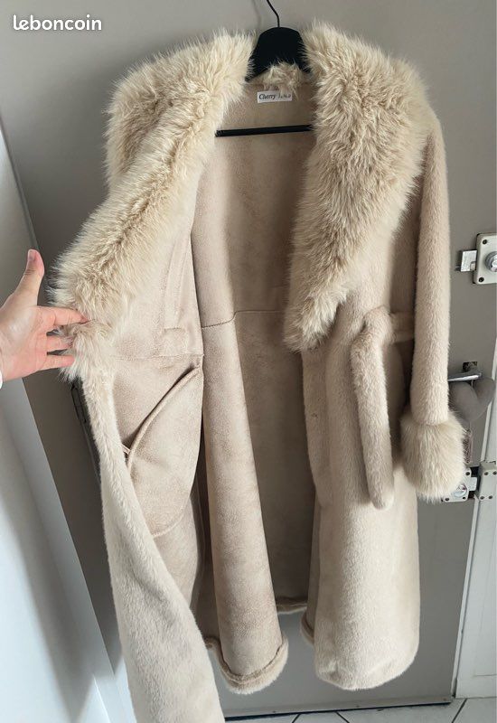 Manteau style fourrure neuf (image 2)