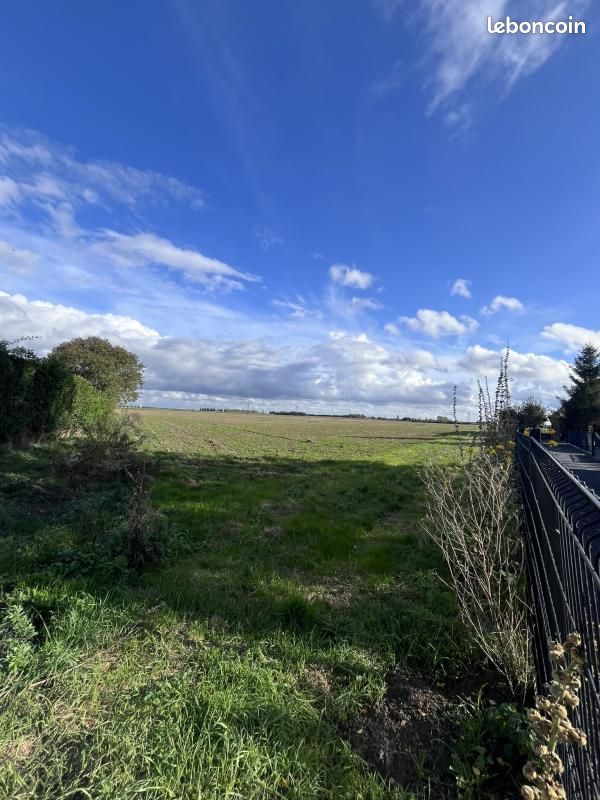 Terrain 635 m² Provin · 149 300 €