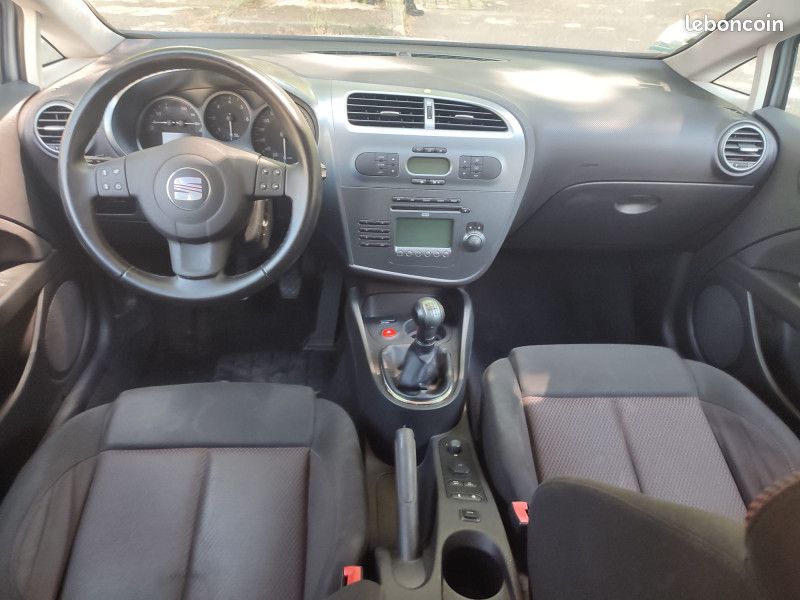 Seat LEON 2.0 TDI140 STYLANCE (image 5)