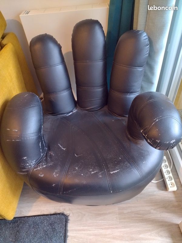 Fauteuil noir main (image 2)