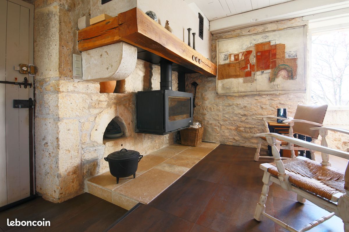 Maison 7 pièces 228 m² · à Lalbenque · 228 m² · 397 000 €