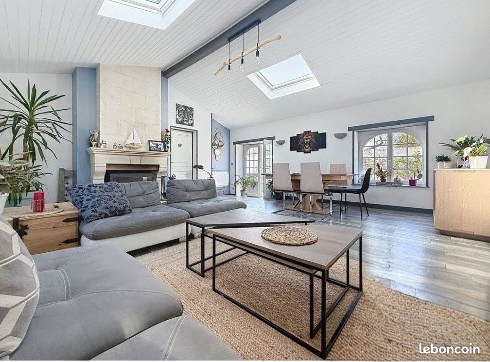 Maison 8 pièces 150 m² · à Aigrefeuille-d'Aunis · 150 m² · 389 000 €