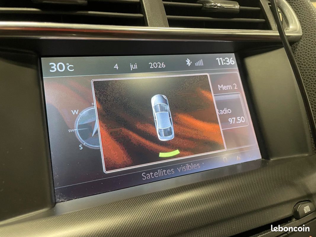 CITROËN DS4 1.6 THP 200 ch SPORT CHIC / SIEGES ELEC. CHAUFFANTS A MEMOIRE / RADARS AV/AR (image 25)