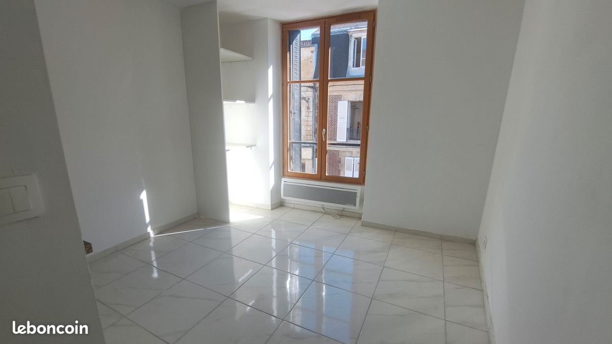 Appartement 1 pièce 16 m² · à Beaumont-sur-Oise · 16 m² · 71 000 €