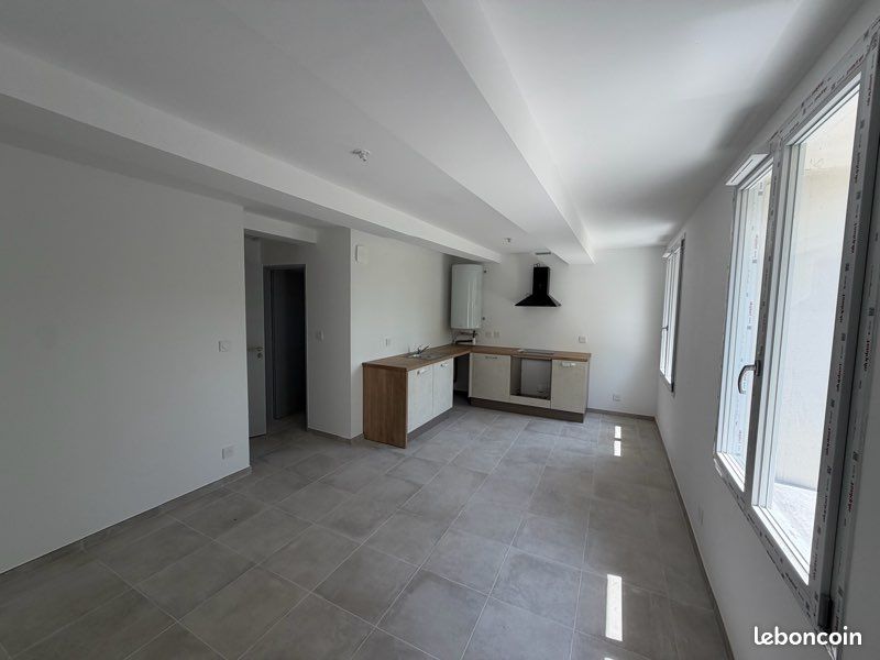 Appartement 2 pièces 40 m² · à Carpentras · 40 m² · 664 €/mois