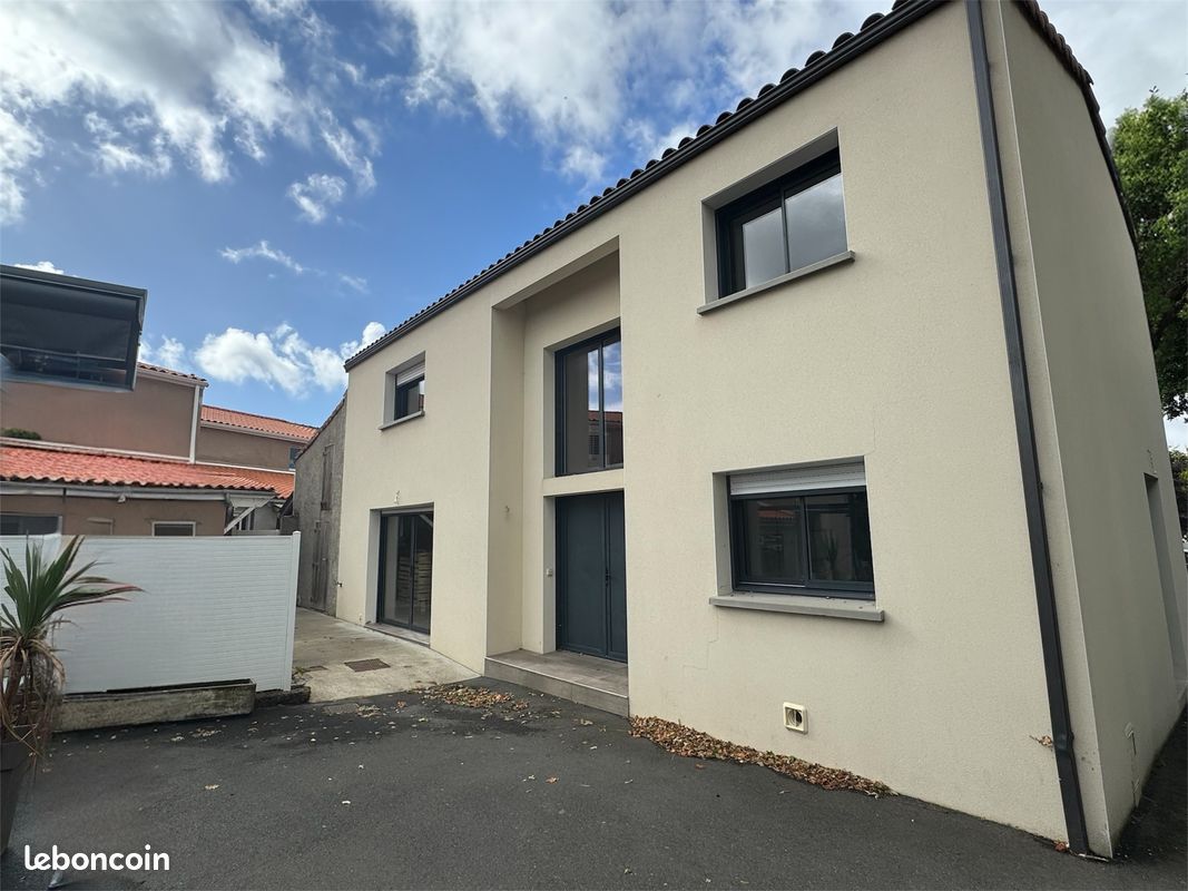 Maison 4 pièces 116 m² · à Montaigu-Vendée · 116 m² · 198 700 €