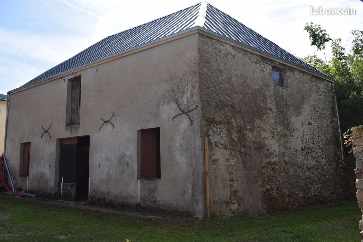 Maison 6 pièces 195 m² · à Port-Saint-Père · 195 m² · 238 000 €