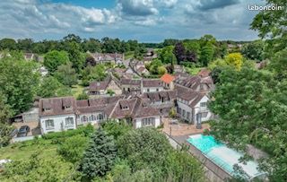 Maison 12 pièces 487 m² · à Sainte-Gemme-Moronval · 487 m² · 650 000 €