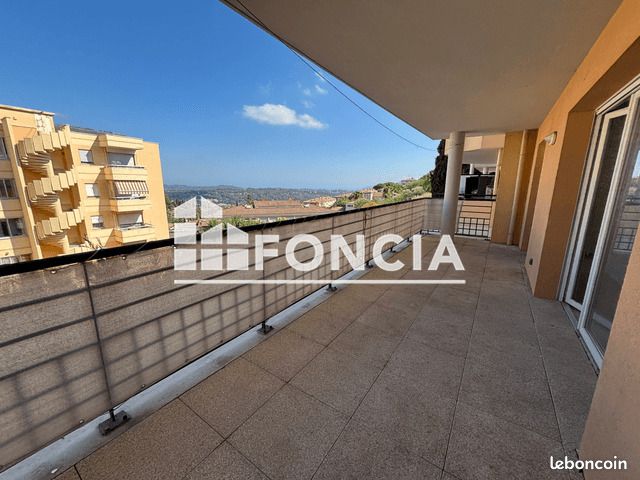 Appartement 3 pièces 57 m² · à Grasse · 57 m² · 968 €