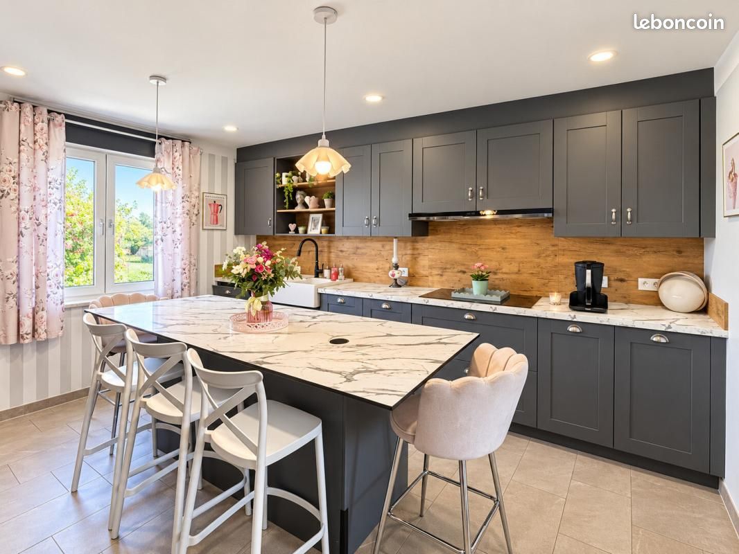 Maison 9 pièces 208 m² · à Macheren · 208 m² · 315 000 €