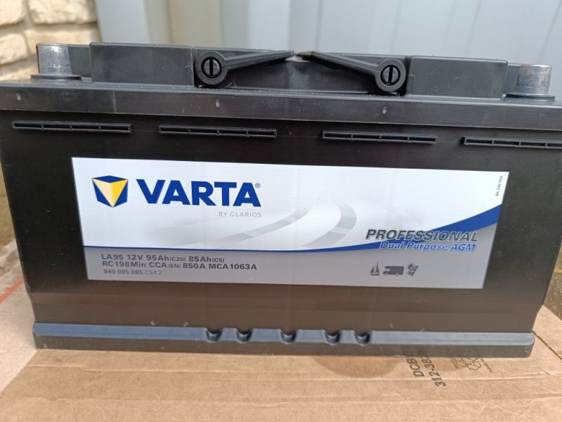 Batterie décharge lente Varta AGM la95 12v 95ah 850a - Équipement caravaning