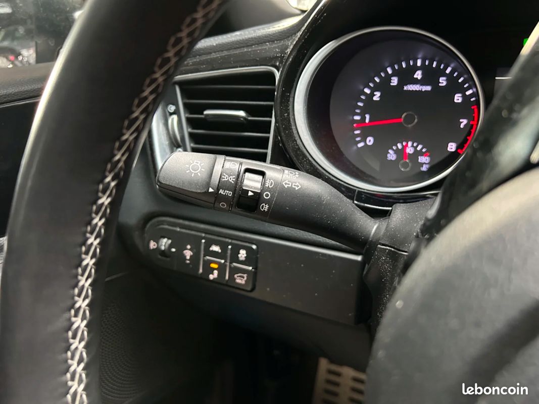 KIA PROCEED 1.4 T-GDI 140 ch ISG BVM6 GT Line Premium (image 40)