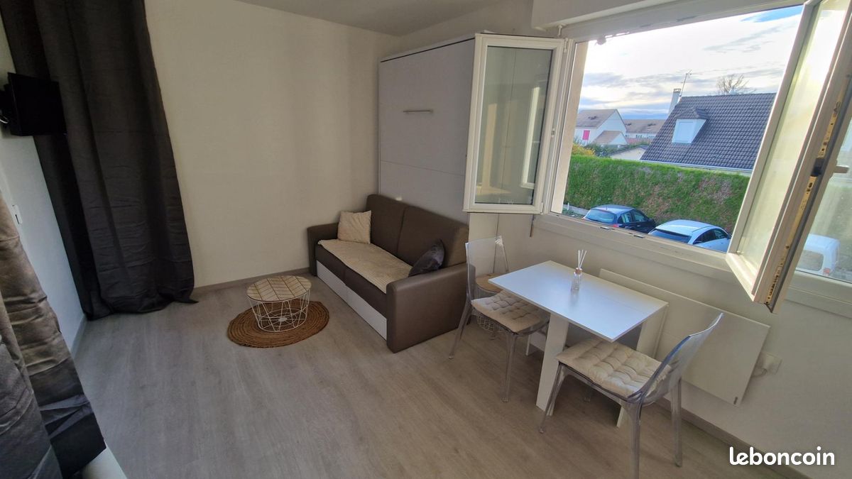 Appartement 1 pièce 17 m² · à Marolles-en-Hurepoix · 17 m² · 584 €/mois