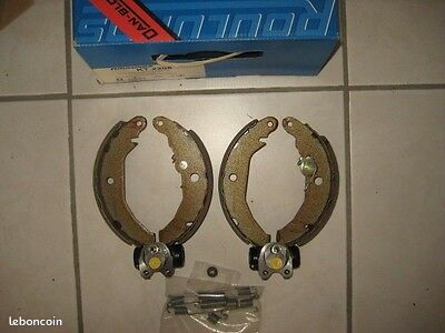 KT2208 KIT FREINS ARRIERE FORD FIESTA 2 type FBD 1.4 1.6D 1984 A 1989 (image 1)