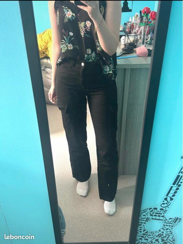 Pantalon Cargo noir (image 1)