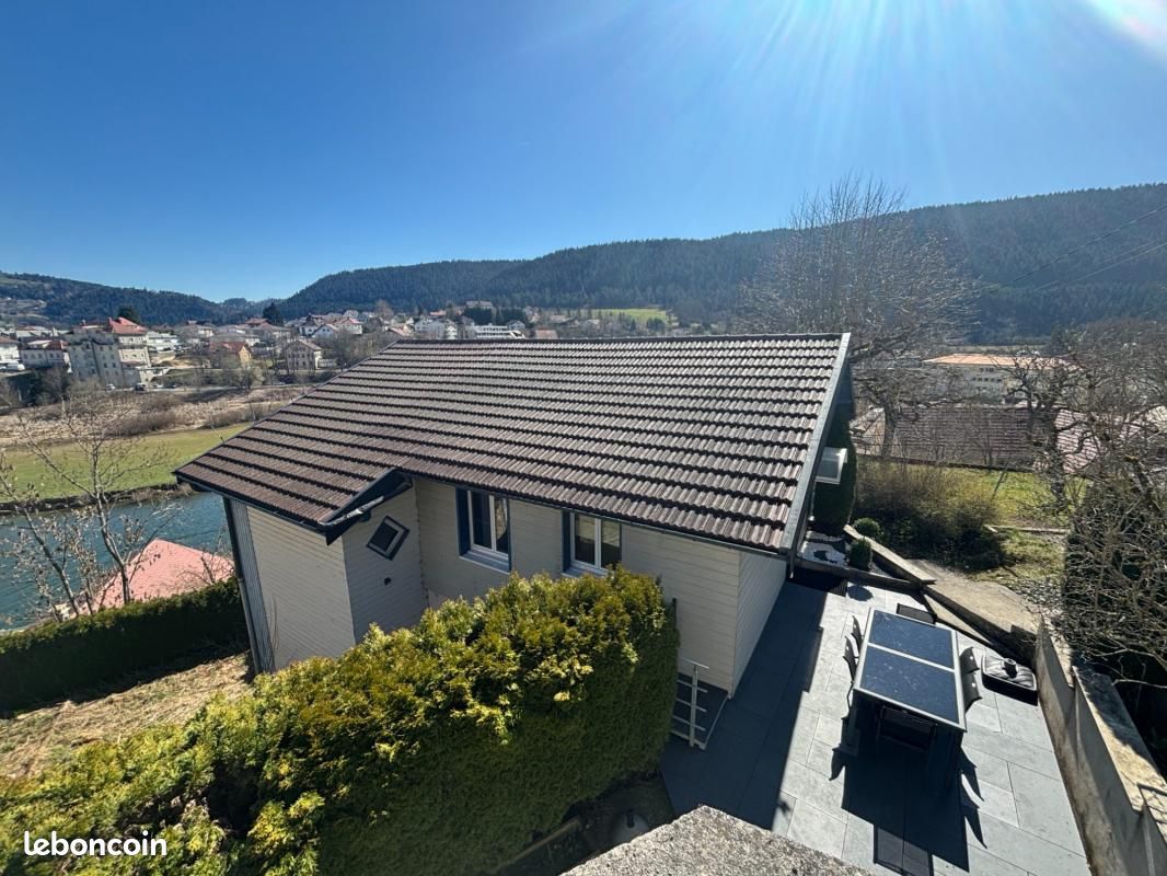 Maison 5 pièces 140 m² · à Villers-le-Lac · 140 m² · 380 000 €