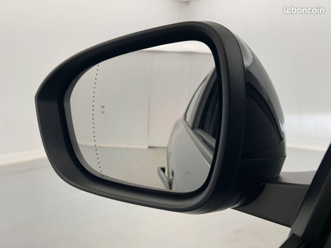 RENAULT Megane E-Tech EV60 220 ch super charge Equilibre (image 30)