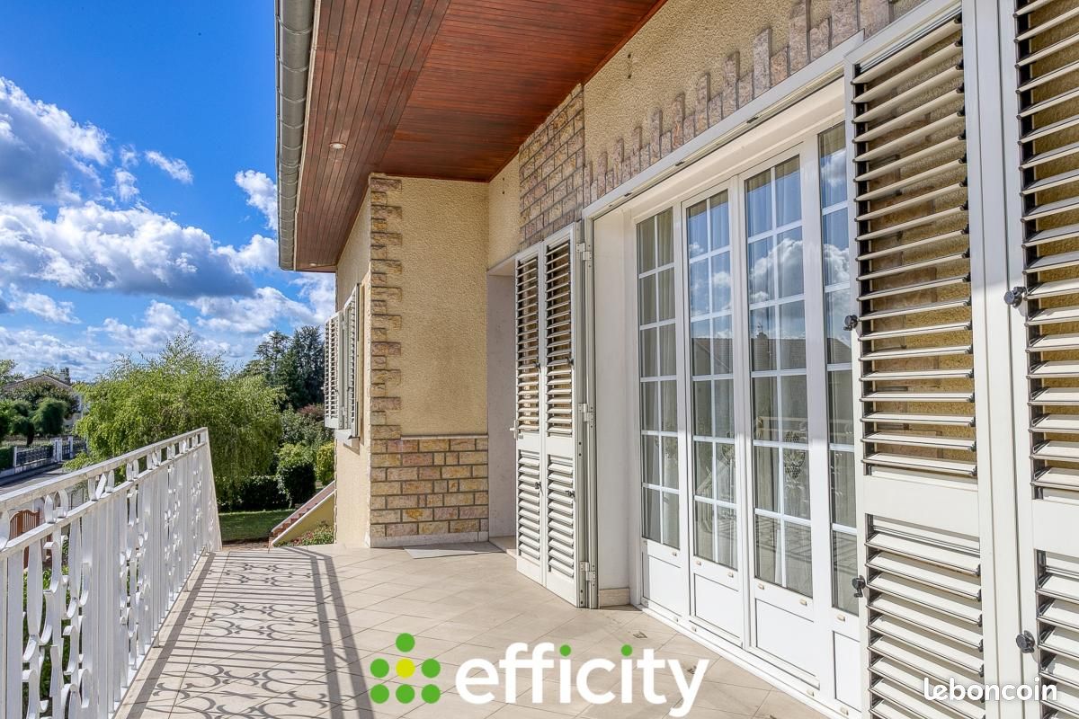 Villa 7 pièces 180 m² (image 1)