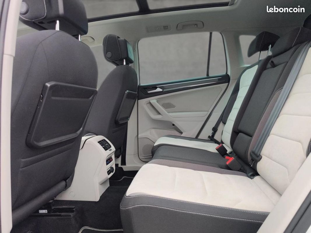 Volkswagen Tiguan 2.0 TDI 190 Ch DSG 4MOTION CARAT / TOIT OUVRANT (image 12)