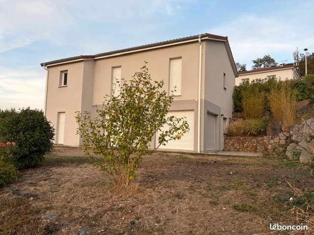Maison 6 pièces 122 m² · à Roche-la-Molière · 122 m² · 395 000 €