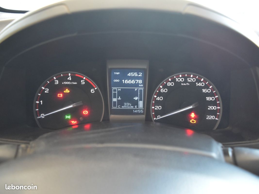 Isuzu d-max 2.5 4x4 crew cab quasar (image 19)