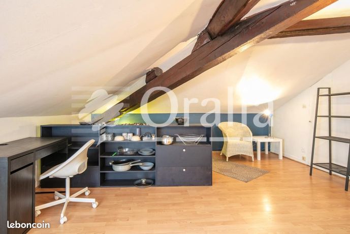 Studio 1 pièce 12 m² — 2