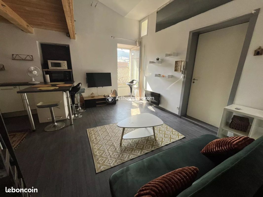 Appartement 2 pièces 29 m² · à Millau · 29 m² · 480 €