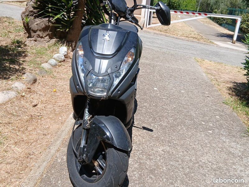 Scooter street zone Peugeot 50cc (image 1)
