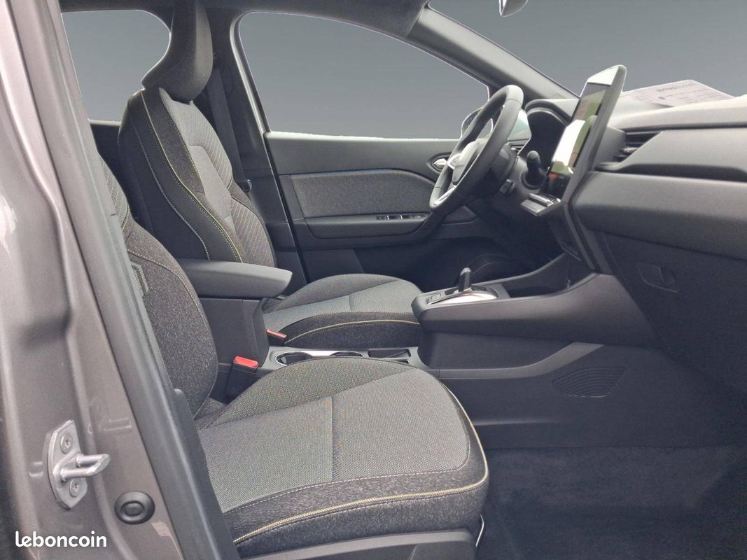 RENAULT Captur E-Tech full hybrid 160 ch Techno (image 15)
