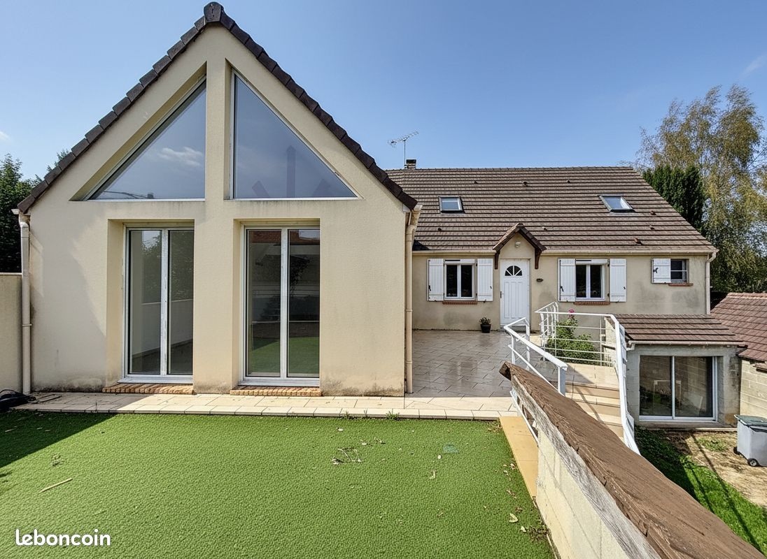 Maison 6 pièces 190 m² · à Ully-Saint-Georges · 190 m² · 299 000 €