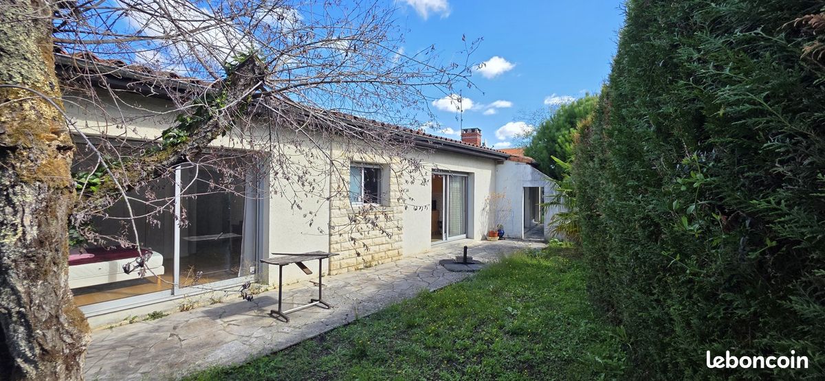 Maison 4 pièces 110 m² · à Poitiers · 110 m² · 240 000 €