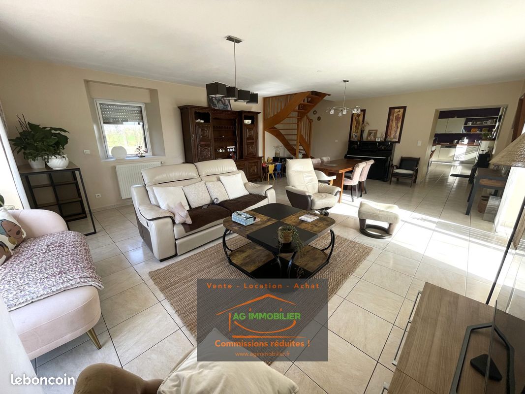 Propriété 8 pièces 235 m² (image 4)