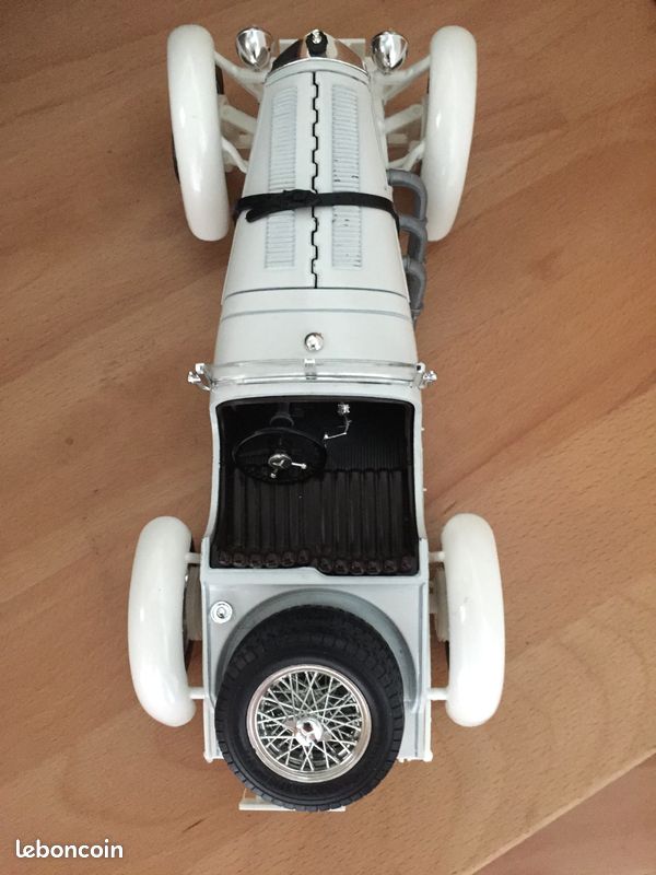 Burago 1/18 – Mercedes-Benz SSKL 1931 – Voiture Métal Gris – Neuf De Déstockage