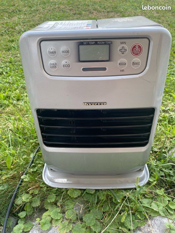Poêle à pétrole électronique Inverter 2300 W – SRE 127 (image 1)