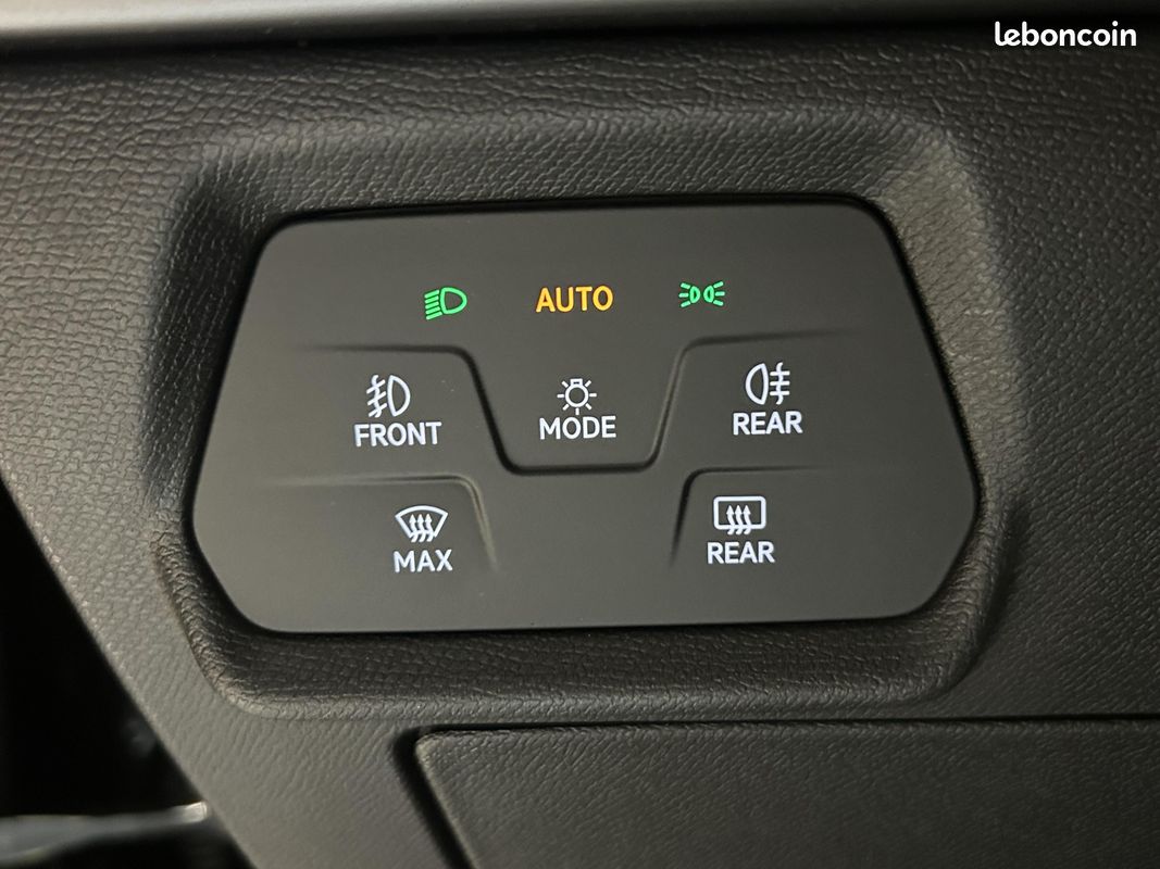 CUPRA Leon 1.5 eTSI Hybrid 150 ch DSG7 V (image 13)