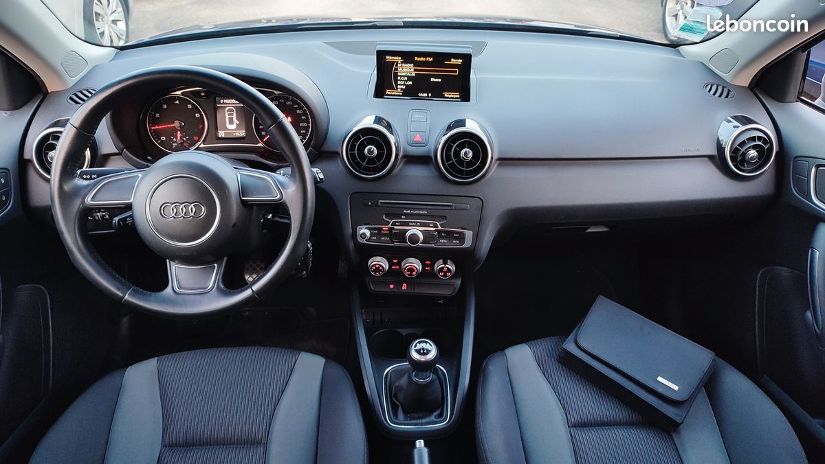 AUDI A1 SPORTBACK TFSi 95 ch ESSENCE EDITION ULTRA SPORT / 5 PORTES / CLIMAUTO / GPS / BLUETOOTH (image 2)