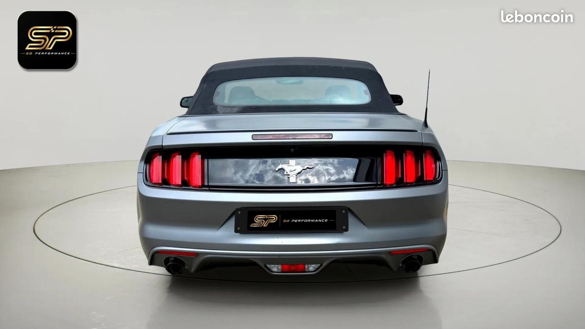 FORD Mustang Cabriolet * 305 ch * BVA * Faible Kilométrage * Caméra * Pack Performance (image 5)