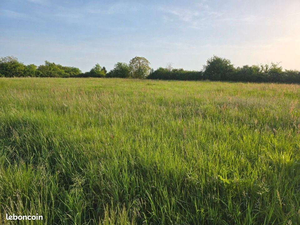 Terrain 1872 m² · à Lalandusse · 22 800 €