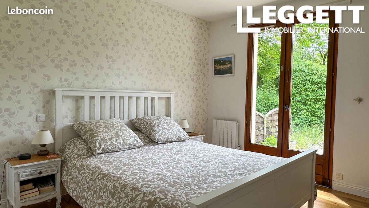Maison 8 pièces 153 m² - Val-de-Cognac 16370 Saint-Sulpice-de-Cognac (image principale 5)