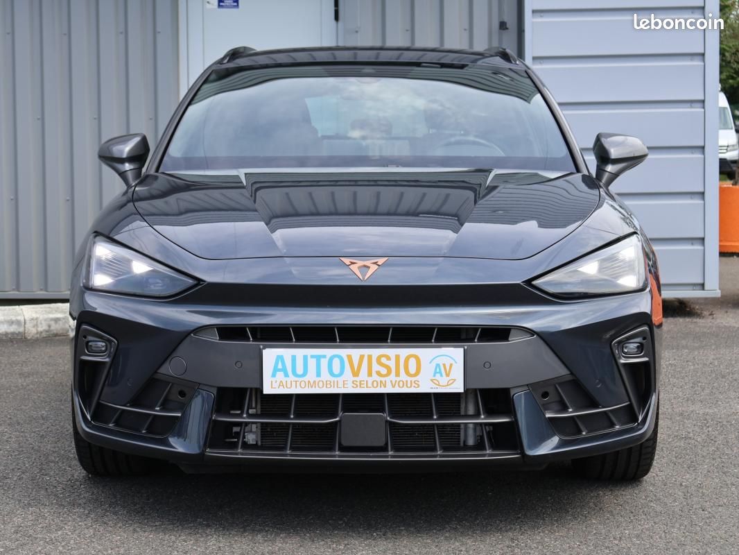 Cupra Leon SPORTSTOURER 1.5 eTSI Hybrid 150 ch DSG7 V (image 2)