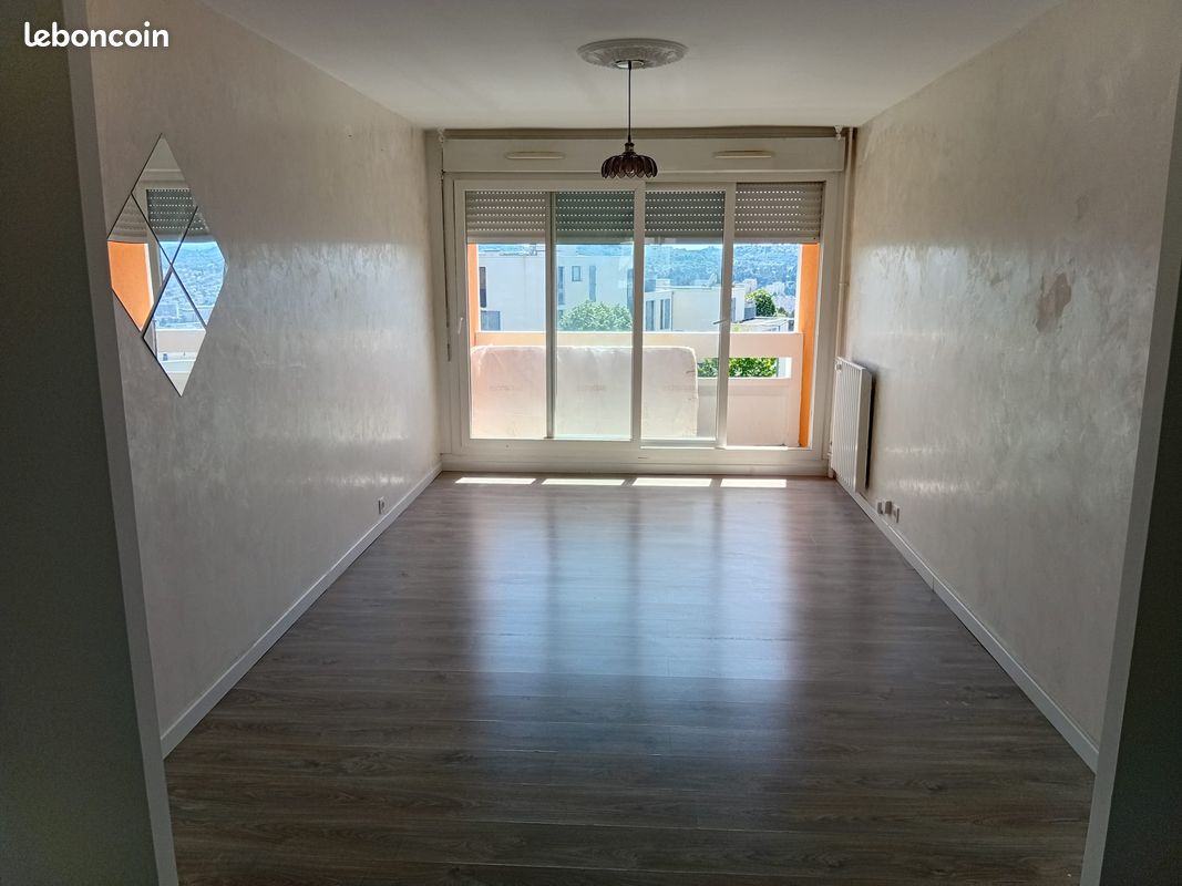 Appartement 2 pièces 63 m² · à Saint-Étienne · 63 m² · 620 €/mois