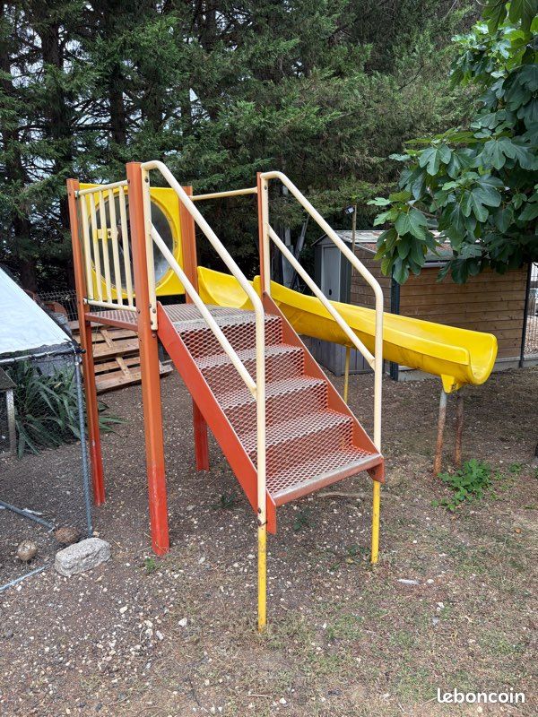 Toboggan (aire de jeux) (image 2)
